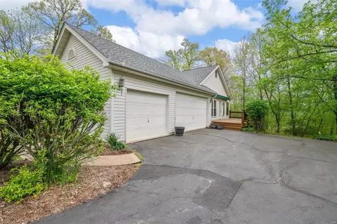 Exterior - 4002 Radcliffe Place Ct, Wildwood, MO 63025 photo 4 of 12