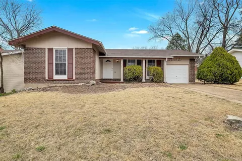 4367 Varano Dr, Florissant, MO 63033