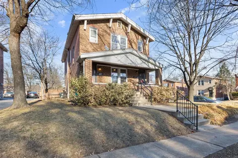 7701 Lile Ave, Saint Louis, MO 63117