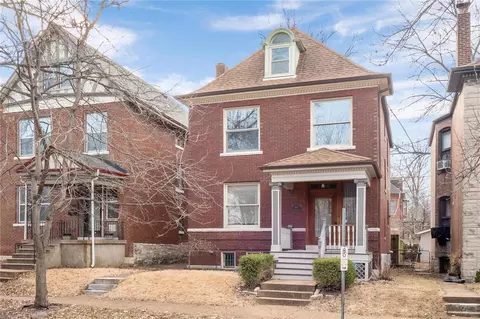 3666 Humphrey St, Saint Louis, MO 63116