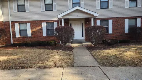 1921 High Sun Dr, Florissant, MO 63031