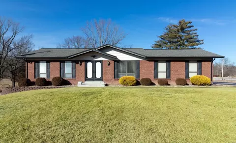4423 Baumgartner Rd, Saint Louis, MO 63129