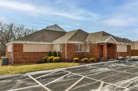 1019 Pocono Trl, Ballwin, MO 63021 photo 21