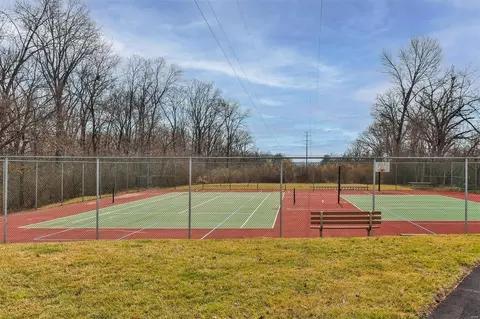 1019 Pocono Trl, Ballwin, MO 63021 photo 23