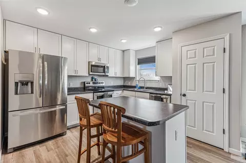 Kitchen - 367 Newbridge Way, O'fallon, MO 63368 photo 1 of 2