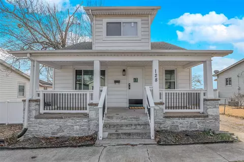128 W Velma Ave, Saint Louis, MO 63125