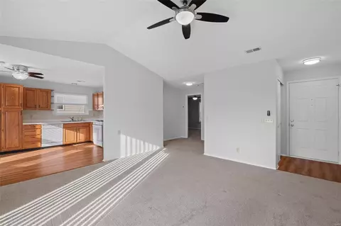 416 Cambridge Pl #4, Saint Peters, MO 63376