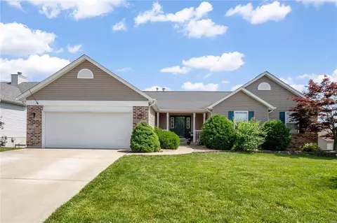 4 Cherrywood Parc Ct, O'fallon, MO 63368