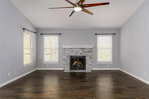 Living - 423 Dames Park Dr, O'fallon, MO 63366 photo 2 of 3