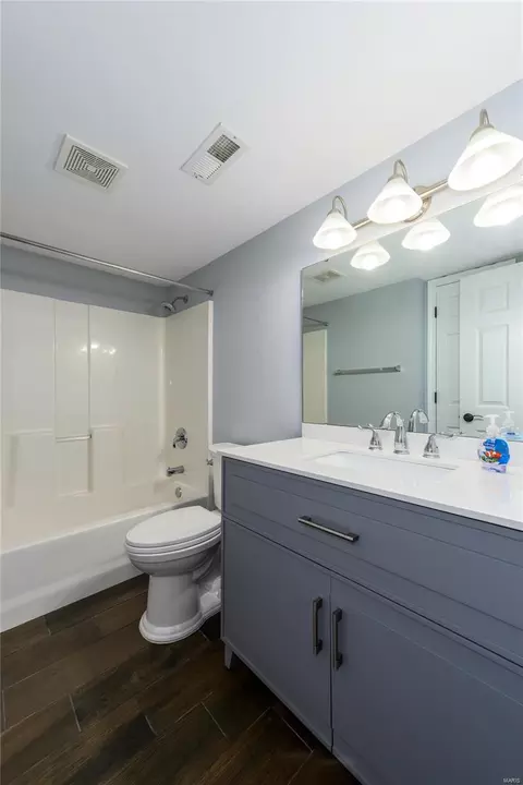 Bath - 423 Dames Park Dr, O'fallon, MO 63366 photo 7 of 7