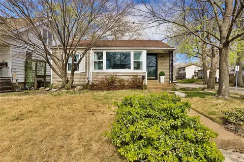 7001 Sutherland Ave, Saint Louis, MO 63109