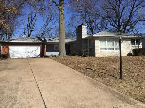 45 Harneywold Dr, Saint Louis, MO 63136