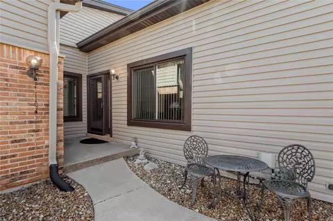 11530 Sandy View Dr #210, Saint Louis, MO 63146