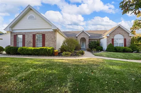 406 Carousel Ct, Saint Charles, MO 63304