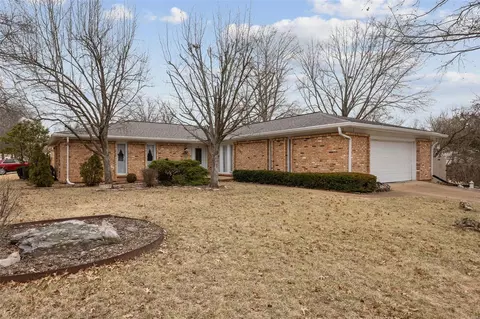 5592 Greenton Way, Saint Louis, MO 63128