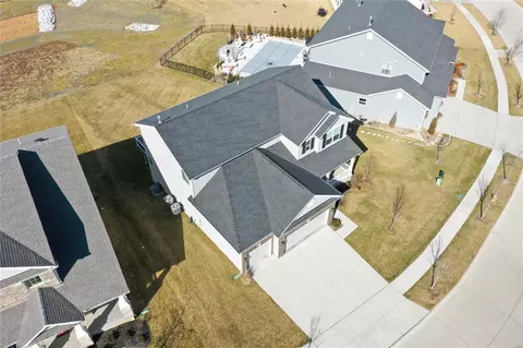Exterior - 1135 Patchwork Flds, Chesterfield, MO 63005 photo 7 of 11