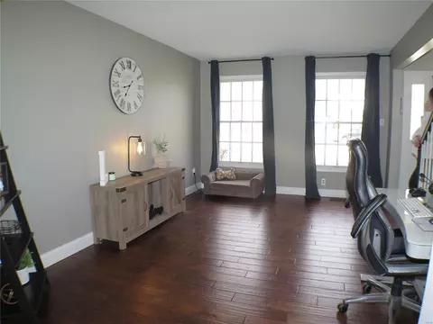 Living - 1941 Sapling Dr, O'fallon, MO 63366 photo 4 of 5