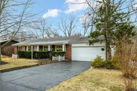 Exterior - 315 Stephanie Ln, Manchester, MO 63011 photo 10 of 12