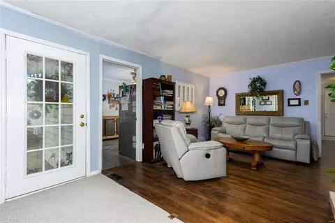 Living - 315 Stephanie Ln, Manchester, MO 63011 photo 8 of 8