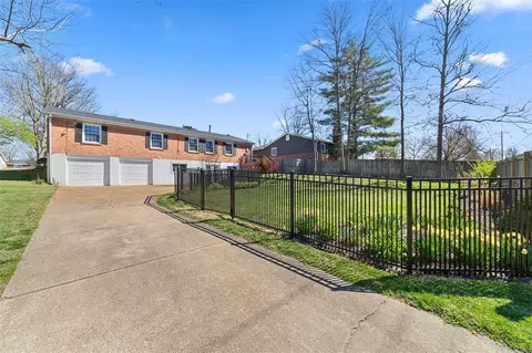 236 Cedar Trail Dr, Ballwin, MO 63011 photo 40