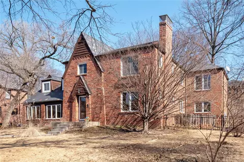 922 Audubon Dr, Clayton, MO 63105