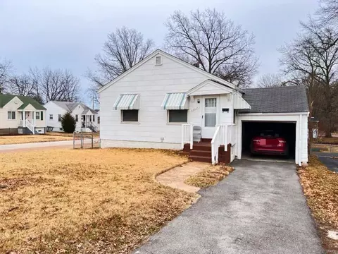 5644 Curry Ave, Saint Louis, MO 63136