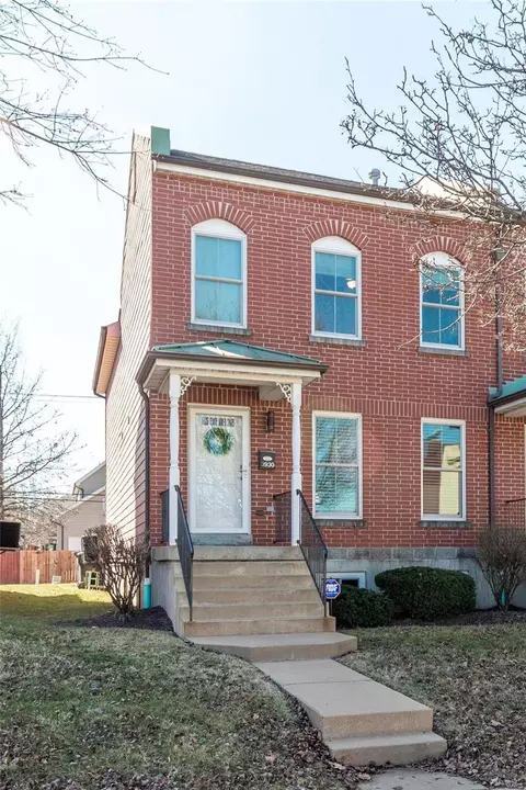 3930 Folsom Ave, Saint Louis, MO 63110