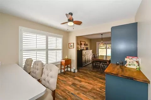 Dining - 732 Vista Glen Ct, Eureka, MO 63025 photo 2 of 2