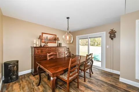 Dining - 732 Vista Glen Ct, Eureka, MO 63025 photo 1 of 2