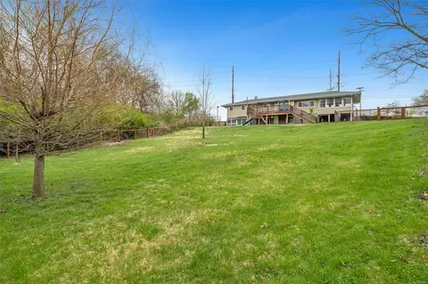 Exterior - 3605 Fee Fee Rd, Bridgeton, MO 63044 photo 16 of 18