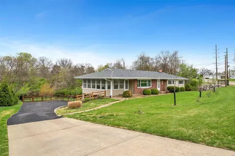 Exterior - 3605 Fee Fee Rd, Bridgeton, MO 63044 photo 11 of 18