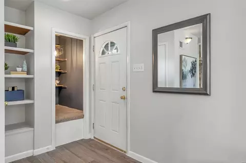 Entry Way - 3605 Fee Fee Rd, Bridgeton, MO 63044 photo 1 of 2