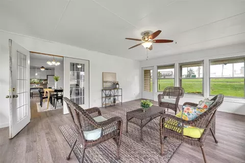 Exterior - 3605 Fee Fee Rd, Bridgeton, MO 63044 photo 4 of 18