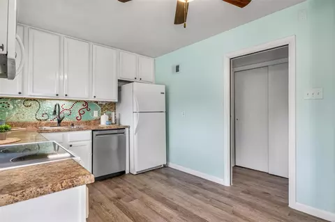 Kitchen - 3605 Fee Fee Rd, Bridgeton, MO 63044 photo 4 of 4