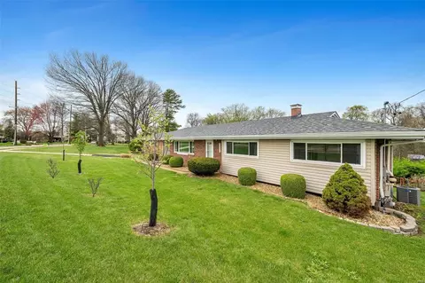 Exterior - 3605 Fee Fee Rd, Bridgeton, MO 63044 photo 10 of 18