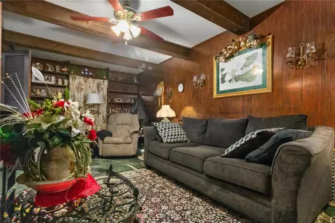 Living - 9579 Caravan Dr, Saint Louis, MO 63126 photo 6 of 8