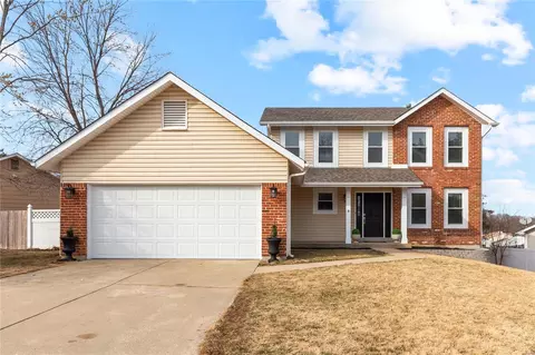 15 Barrington Dr, Saint Peters, MO 63376