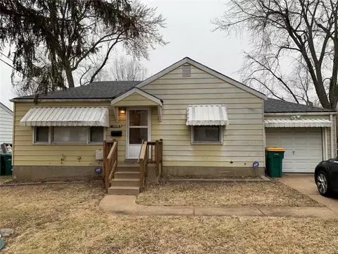 10255 Coburg Lands Dr, Saint Louis, MO 63137