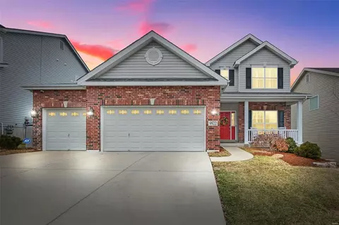 9922 Vicksburg Siege Ct, Saint Louis, MO 63123