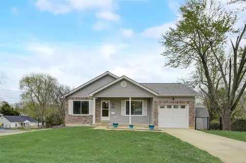 3144 Jacqueline Ct, Saint Louis, MO 63114