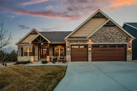 106 Cedar Springs Ct, Lake Saint Louis, MO 63367