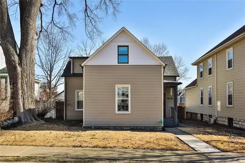 318 N Benton Ave, Saint Charles, MO 63301