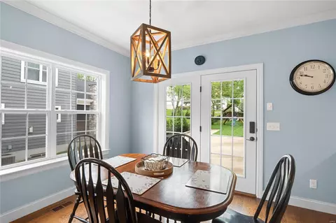 Dining - 722 E Argonne Dr, Saint Louis, MO 63122 photo 2 of 4
