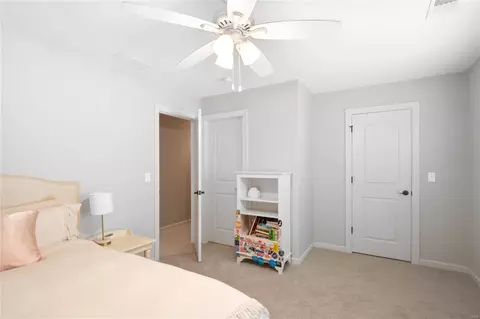 Bedroom - 722 E Argonne Dr, Saint Louis, MO 63122 photo 4 of 7