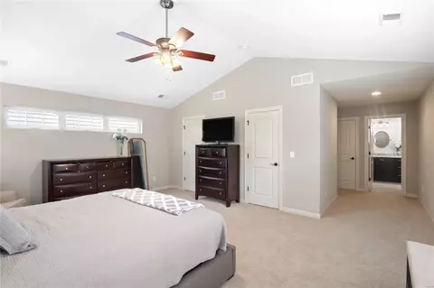 Bedroom - 722 E Argonne Dr, Saint Louis, MO 63122 photo 6 of 7