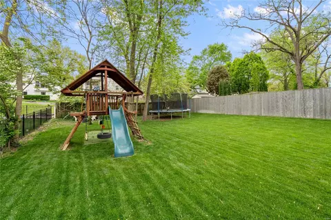 Exterior - 722 E Argonne Dr, Saint Louis, MO 63122 photo 6 of 15