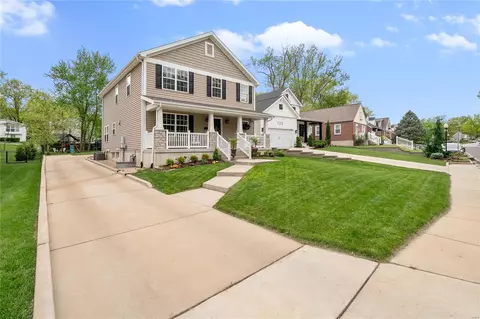 Exterior - 722 E Argonne Dr, Saint Louis, MO 63122 photo 11 of 15