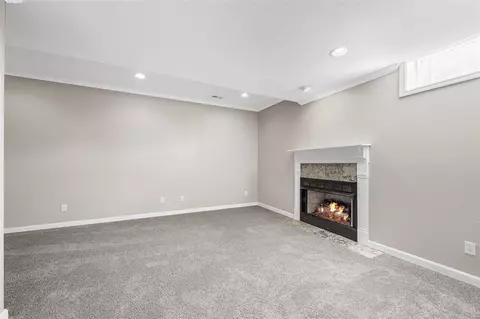 Living - 414 Bluff Meadow Ct, Ellisville, MO 63021 photo 8 of 9