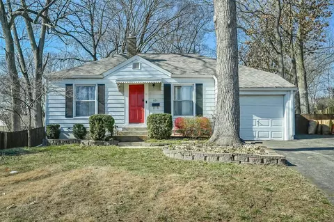 631 Lanvale Dr, Saint Louis, MO 63119