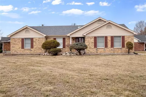 14739 Rue Pardisse Ln, Florissant, MO 63034